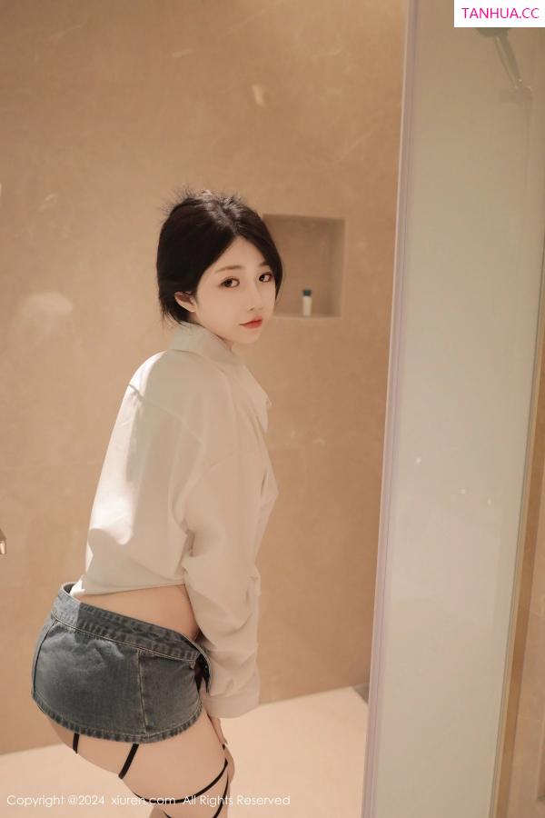   [XiuRen]高清写真图 2024.04.16 No.8400 陈小花 美胸性感第15张图片
